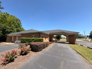 More details for 555 Bluebird Blvd, Fort Valley, GA - Office for Sale