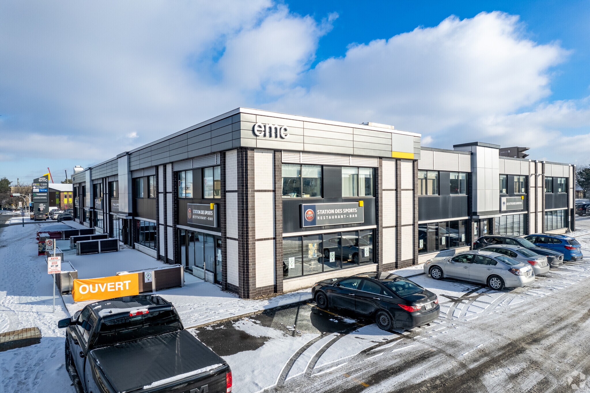 6858-6974 Rue Jarry E, Montréal, QC à vendre Photo principale- Image 1 de 1