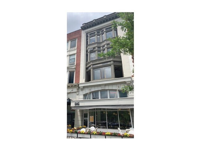 Plus de détails pour 557-561 Boylston St, Boston, MA - Commerce de détail à louer