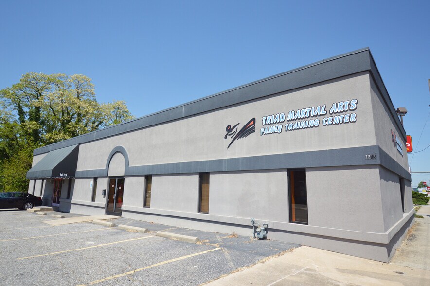 1613 N Main St, High Point, NC à vendre - Photo principale - Image 1 de 5