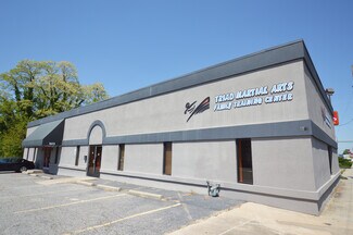 Plus de détails pour 1613 N Main St, High Point, NC - Commerce de détail à vendre