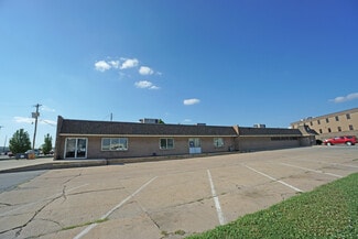 Plus de détails pour 7444 Farnam St, Omaha, NE - Bureau à vendre