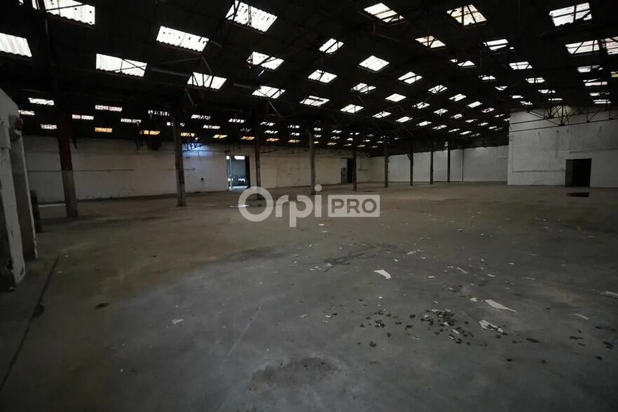 Industrial in Chevigny-Saint-Sauveur for sale - Building Photo - Image 2 of 6