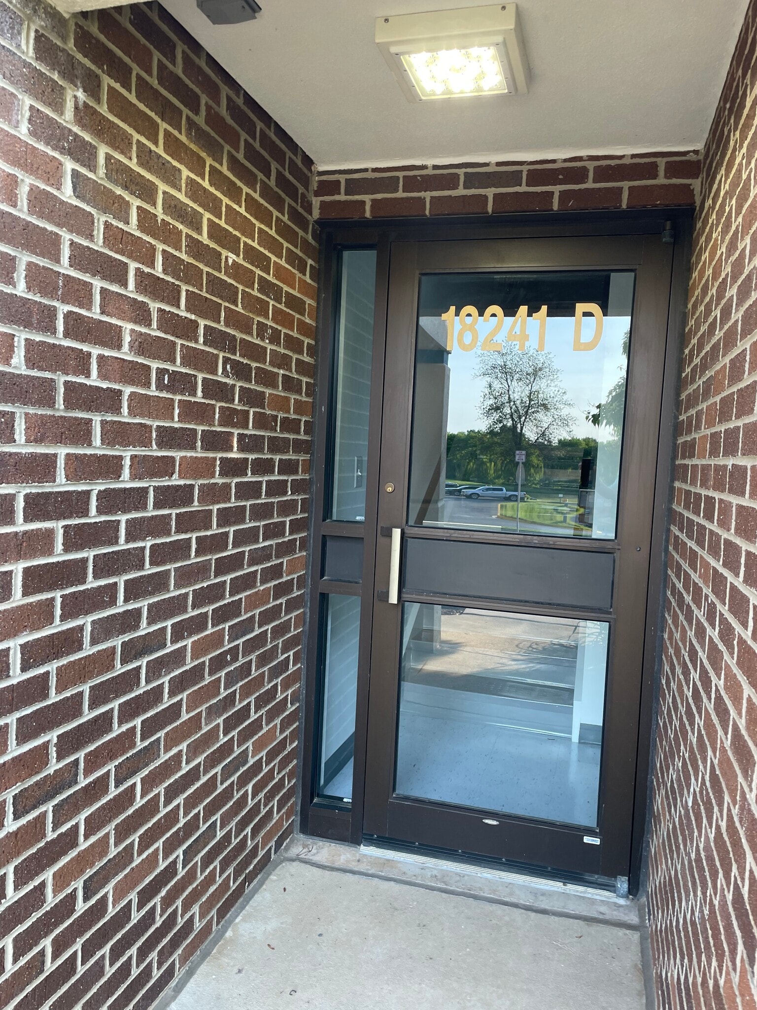 18237-18247 Flower Hill Way, Gaithersburg, MD à louer Photo du bâtiment- Image 1 de 13