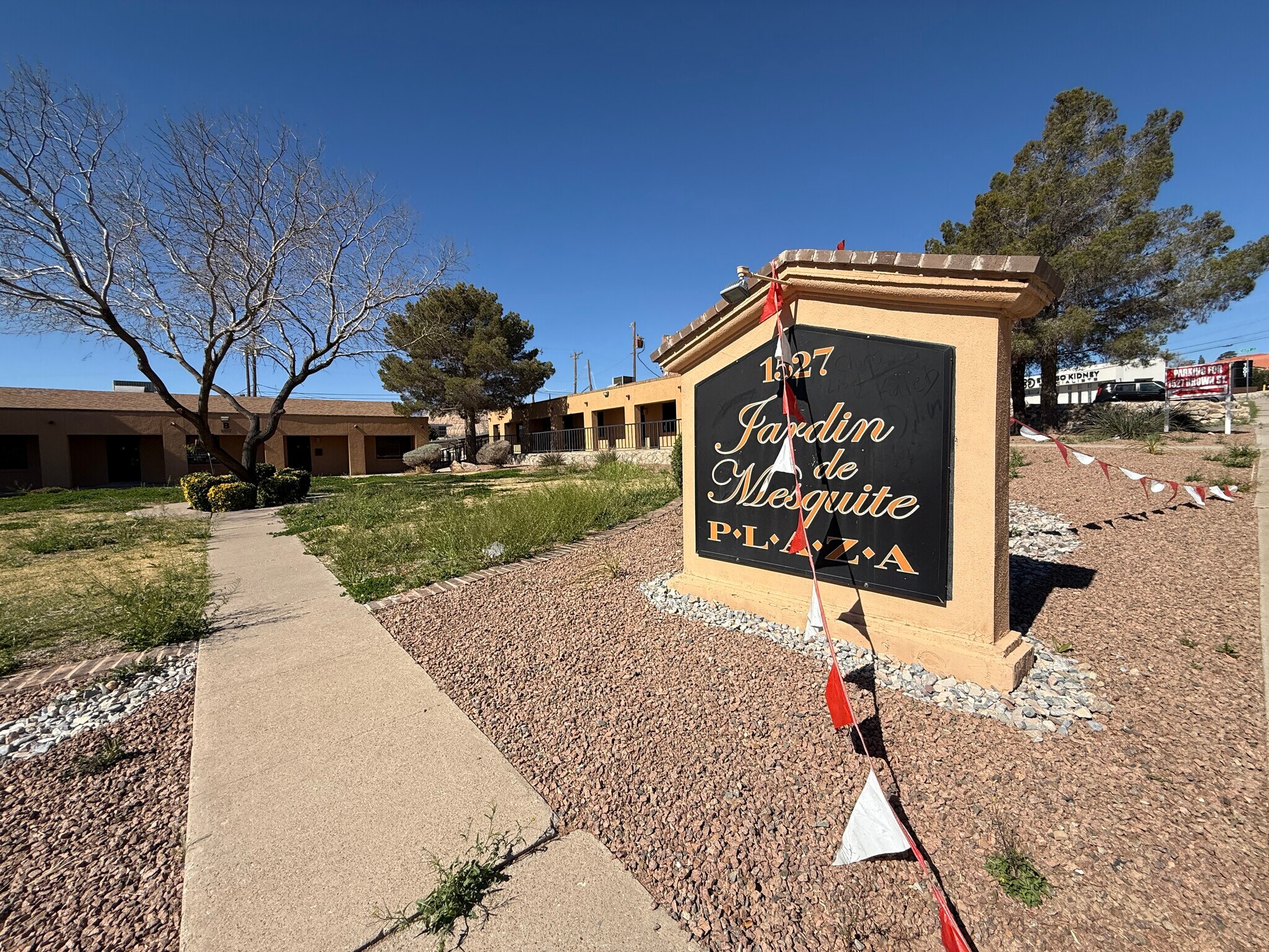 1527 Brown St, El Paso, TX à louer Photo principale- Image 1 de 10