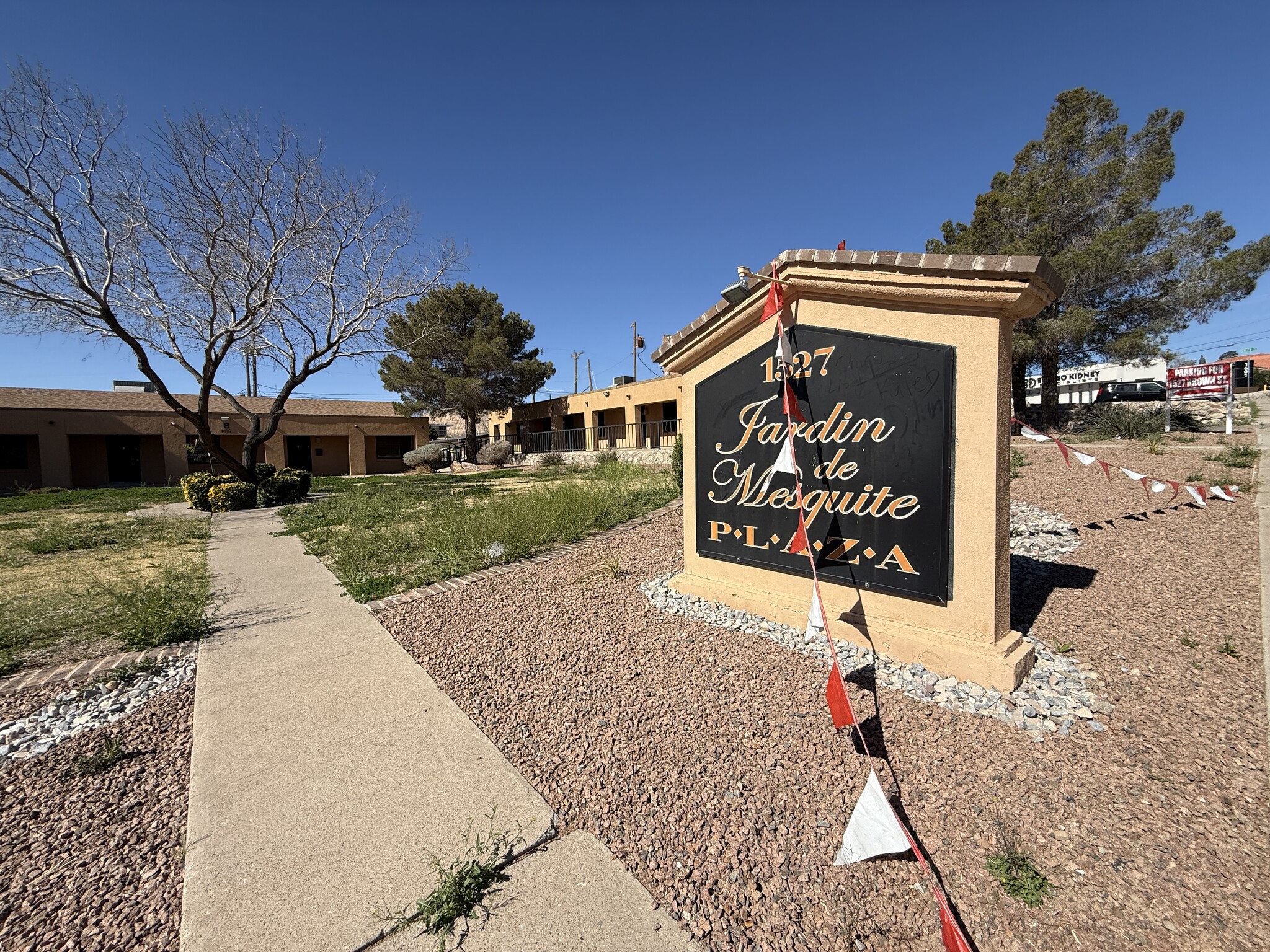 1527 Brown St, El Paso, TX for lease Primary Photo- Image 1 of 10