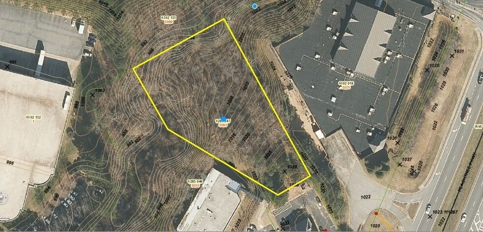 5585 Peachtree Pky, Peachtree Corners, GA à vendre - Photo du bâtiment - Image 2 de 8