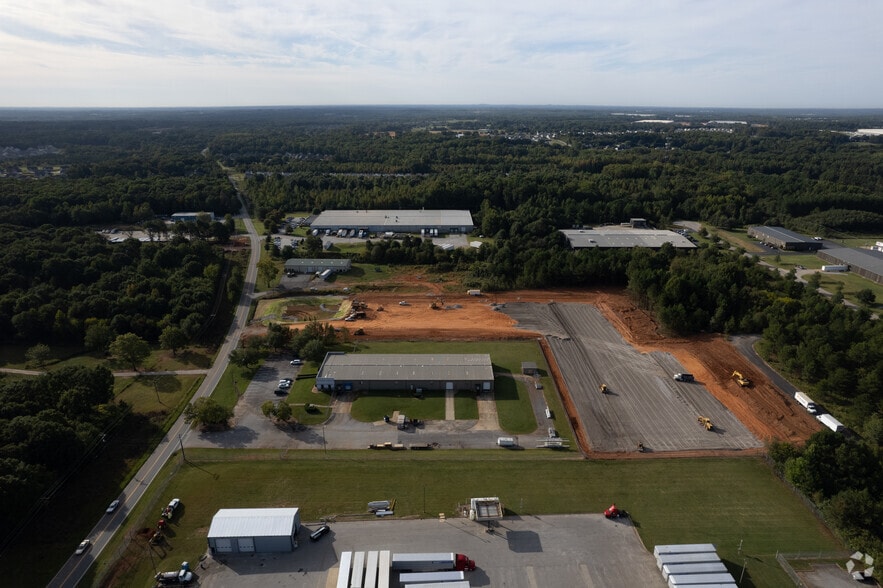 1634 Duncan Reidville Rd, Duncan, SC for lease - Building Photo - Image 2 of 3