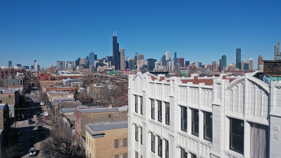 1929 S Halsted St, Chicago, IL à vendre - Photo du bâtiment - Image 1 de 7
