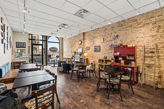 184-196 S 2nd St, Milwaukee, WI à louer Photo intérieure- Image 2 de 21