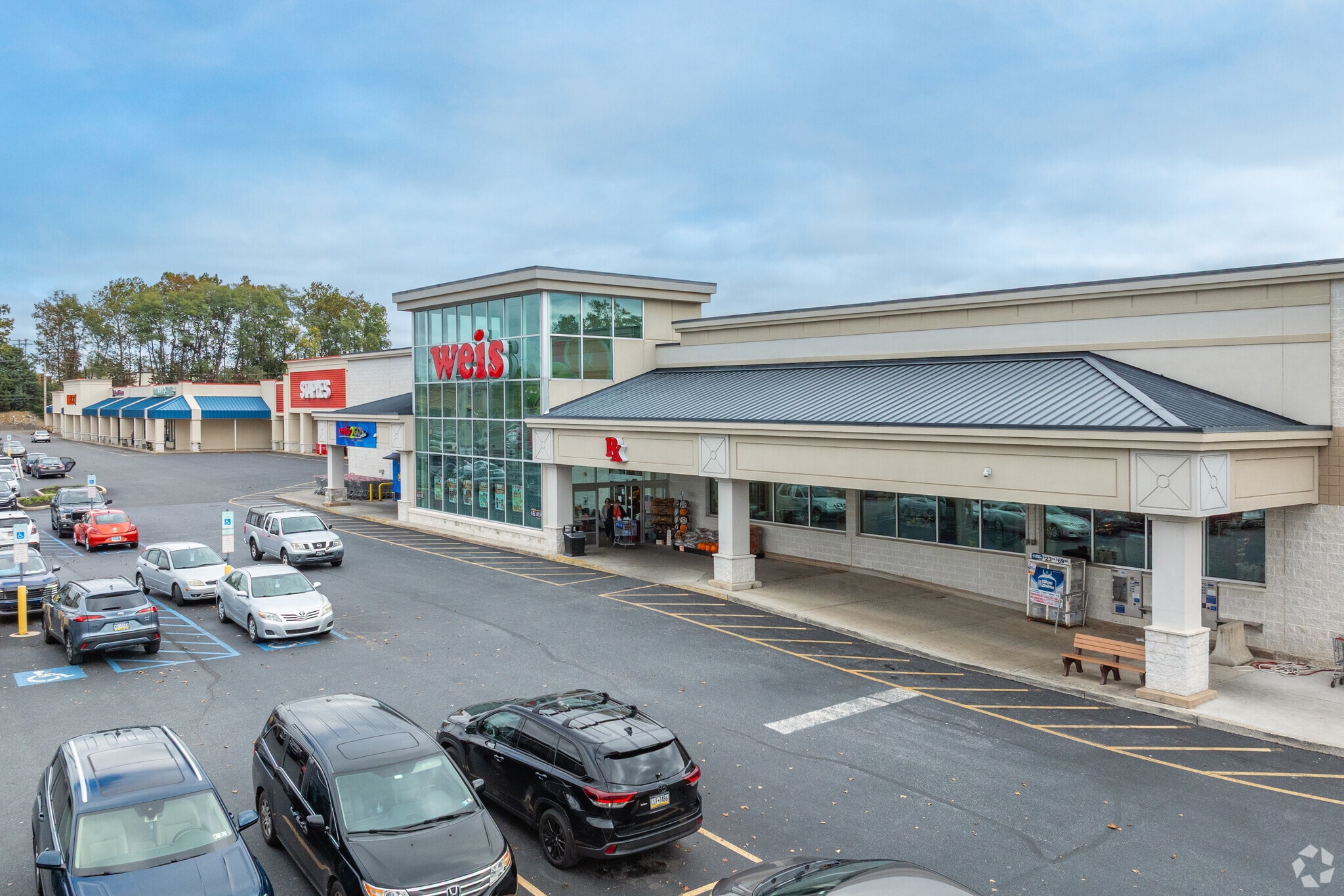 331-389 N Reading Rd, Ephrata, PA for lease Primary Photo- Image 1 of 7