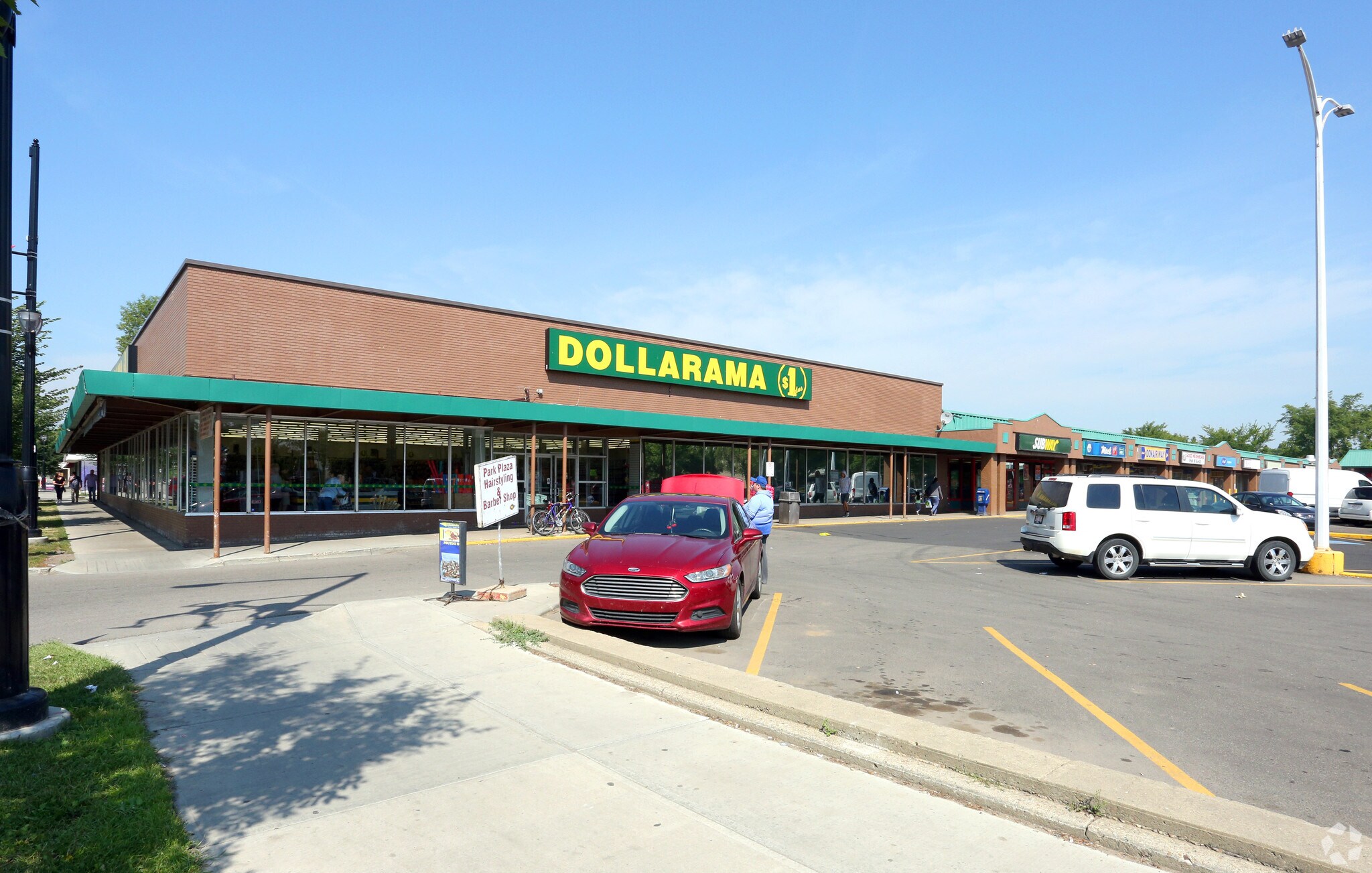 11822 103 St, Edmonton, AB for sale Primary Photo- Image 1 of 1