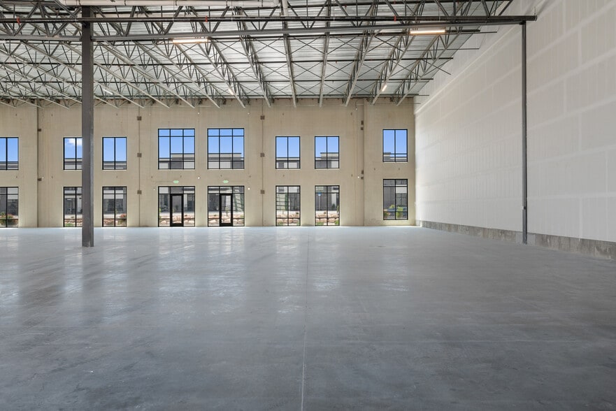13895 S Regan Park Ln, Bluffdale, UT for lease - Building Photo - Image 3 of 13