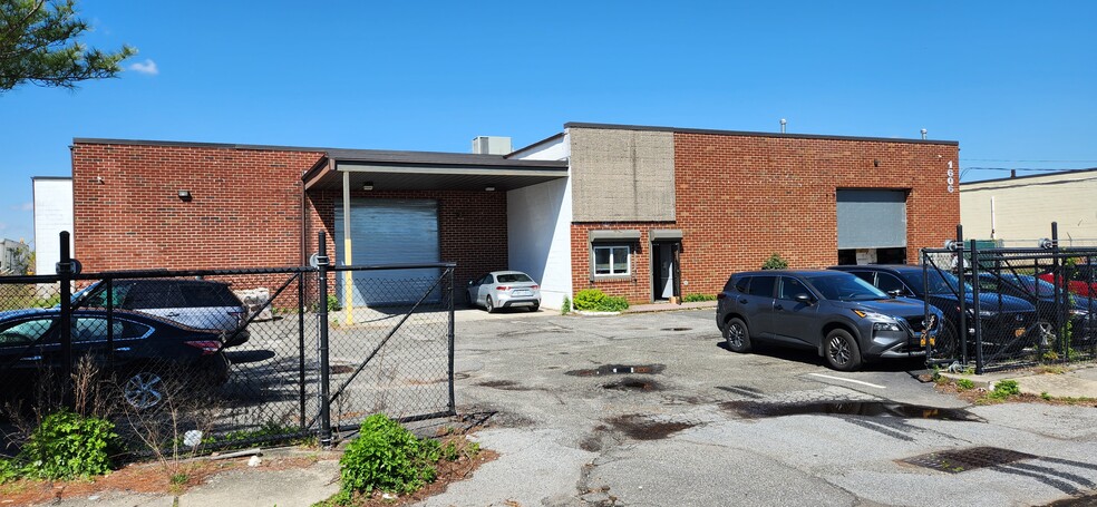 1606 9th Ave, Bohemia, NY for sale - Building Photo - Image 1 of 1