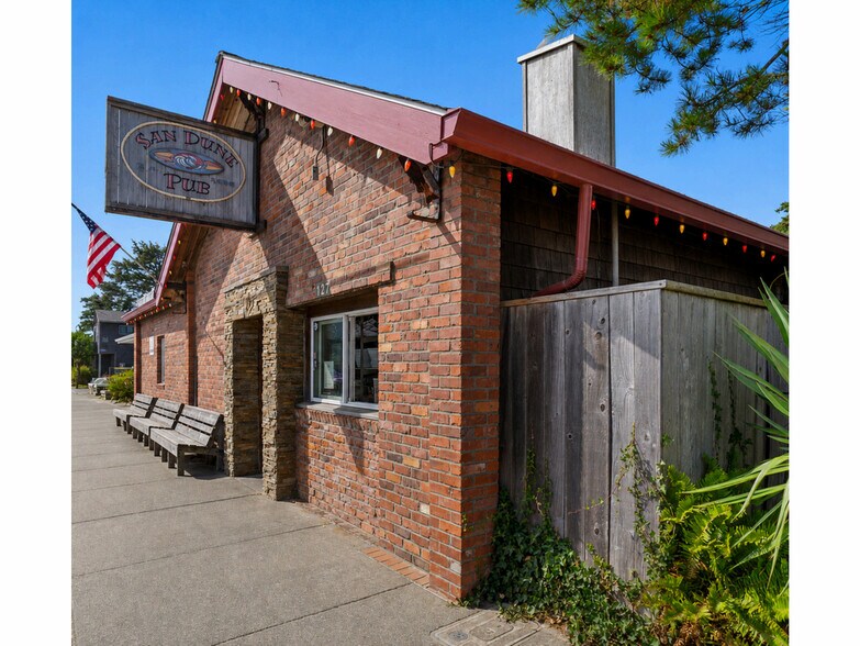 127 Laneda Ave, Manzanita, OR à vendre - Photo principale - Image 1 de 6