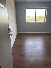 12275 Woodbine Ave, Whitchurch-Stouffville, ON for lease Interior Photo- Image 2 of 3