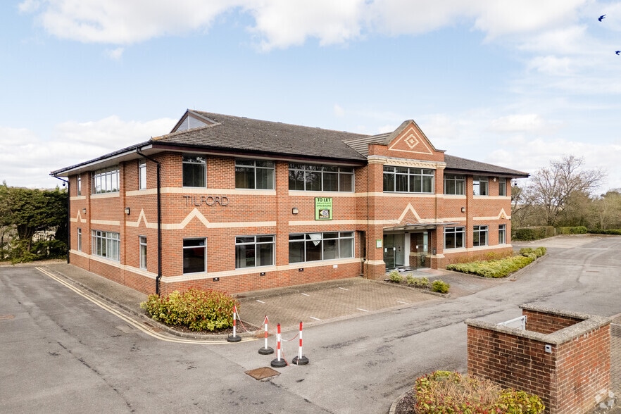 Weydon Ln, Farnham for lease - Building Photo - Image 3 of 20