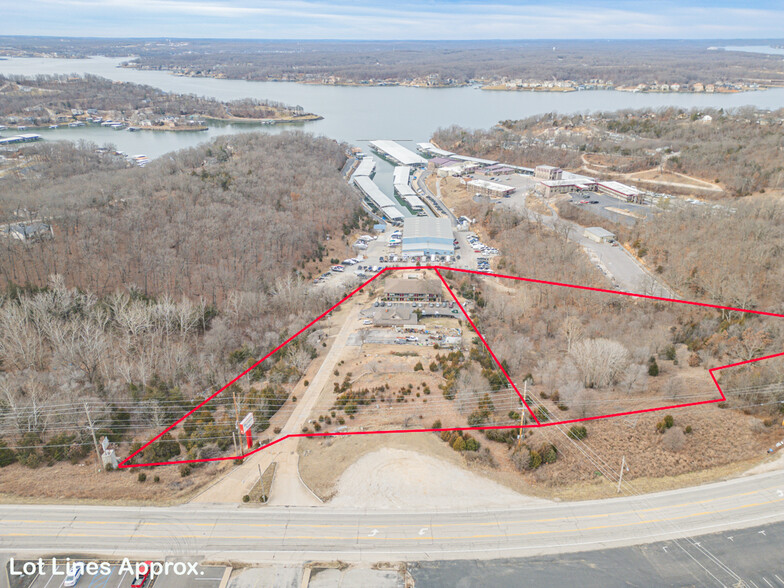 3290 Bagnell Dam Blvd, Lake Ozark, MO à vendre - Photo du b timent - Image 2 de 42