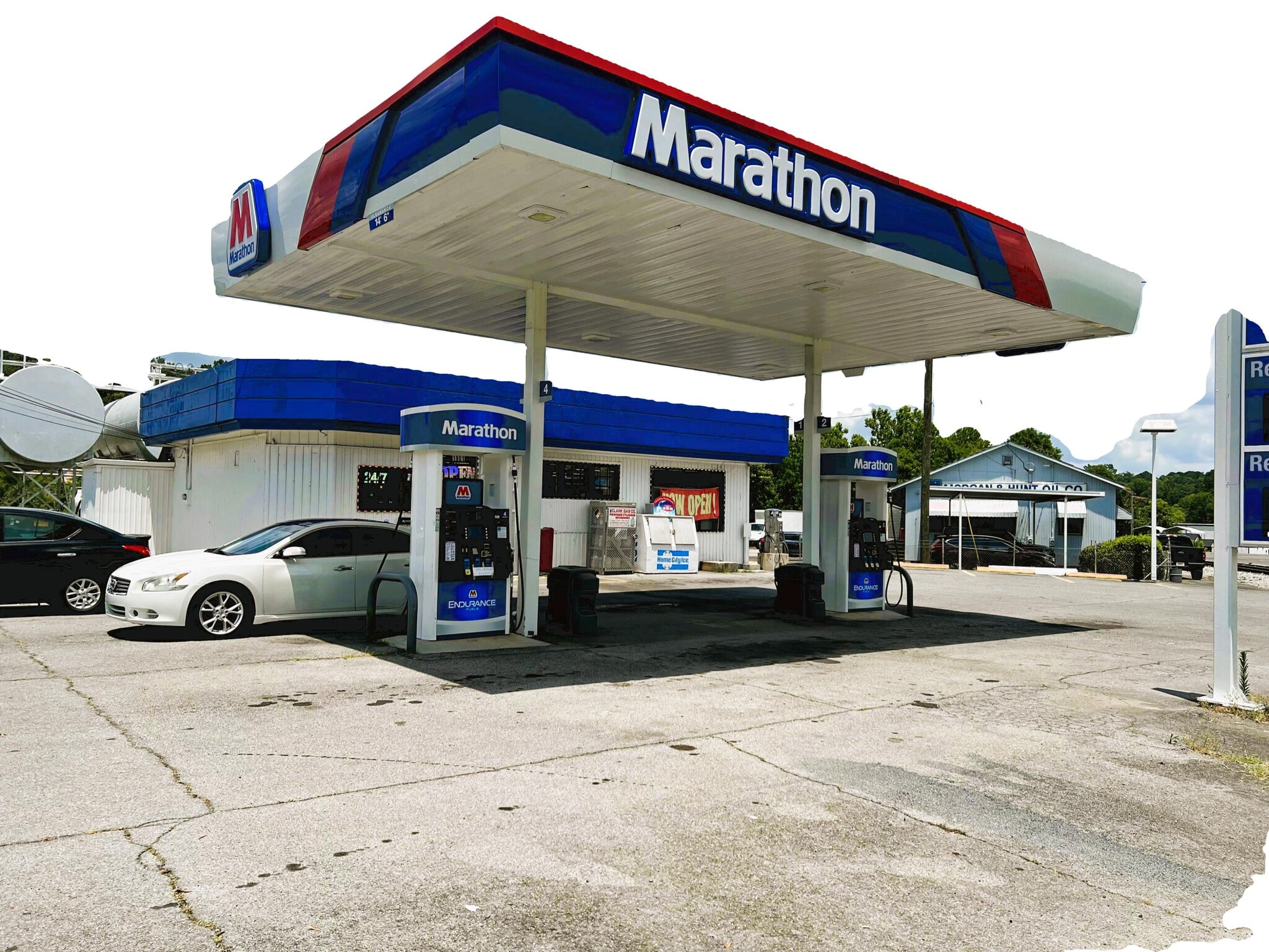 Floyd County Gas Stations portfolio of 2 properties for sale on LoopNet.ca Building Photo- Image 1 of 6