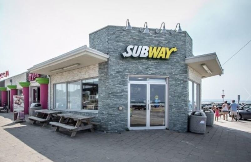 10 Main St, Wasaga Beach, ON for sale Primary Photo- Image 1 of 1