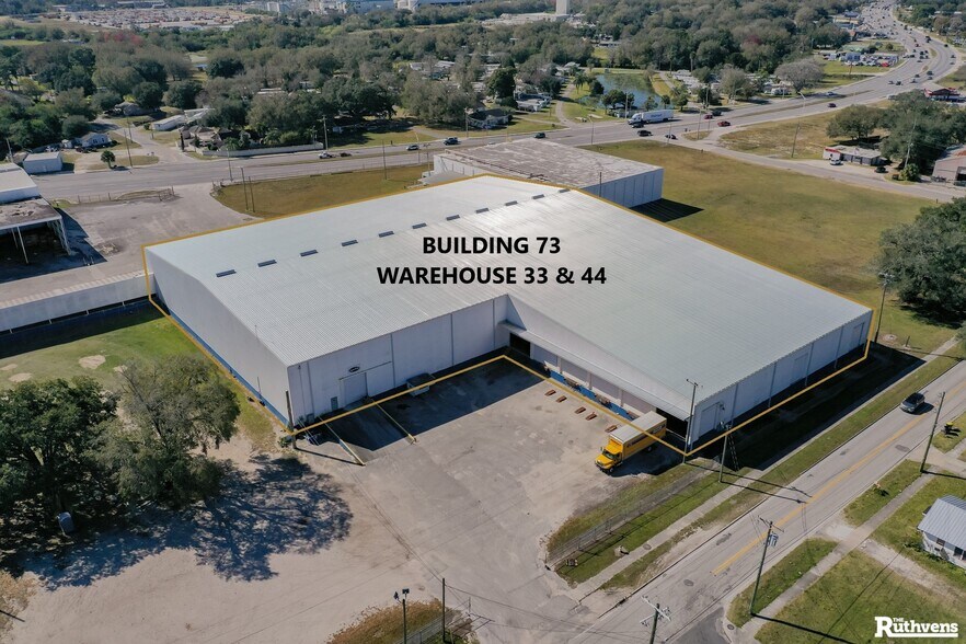 625 W Bridgers Ave, Auburndale, FL à louer - Photo du bâtiment - Image 3 de 18