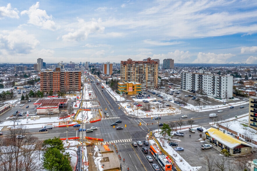 3420 Hurontario St, Mississauga, ON for lease - Aerial - Image 2 of 4