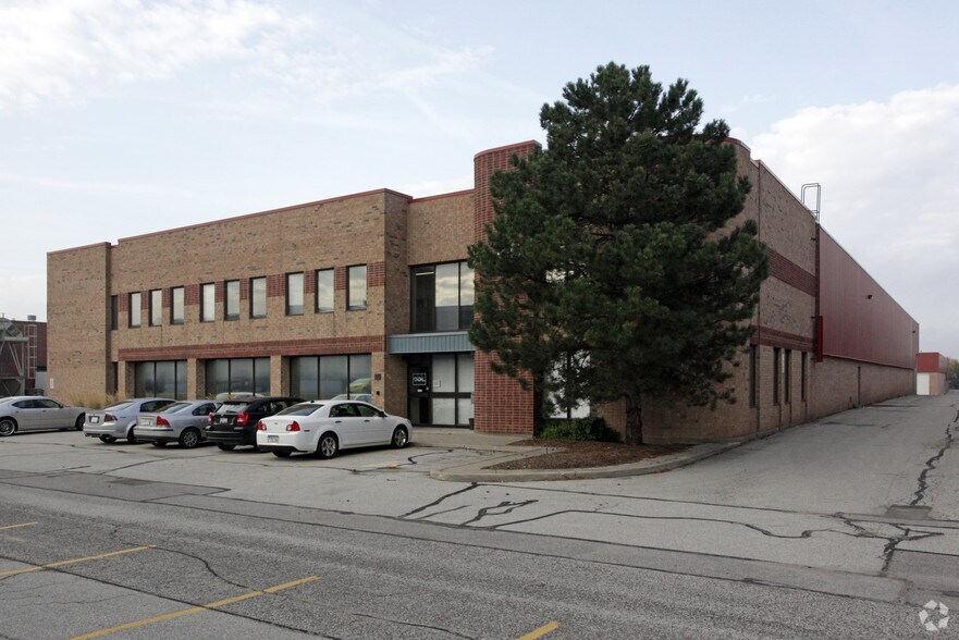 65 Courtland Ave, Vaughan, ON for lease - Building Photo - Image 3 of 4