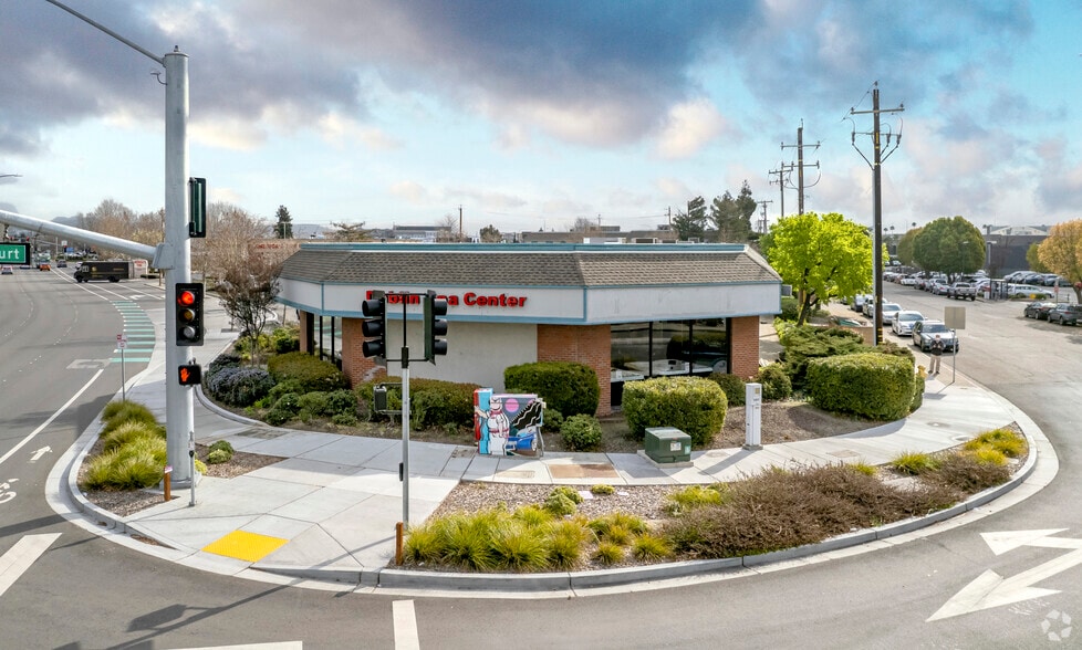 6500-6632 Dublin Blvd, Dublin, CA à vendre - Photo du bâtiment - Image 3 de 13