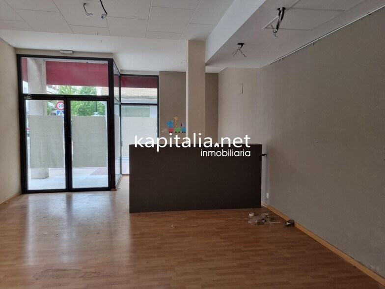 Retail in Ontinyent, Valencia for lease - Building Photo - Image 2 of 4