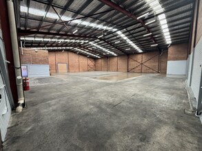 4-16 Alfred Rd, Chipping Norton for lease Interior Photo- Image 1 of 5
