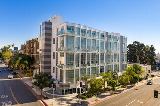 Plus de détails pour 1616 N La Brea Ave, Los Angeles, CA - Commerce de détail à louer