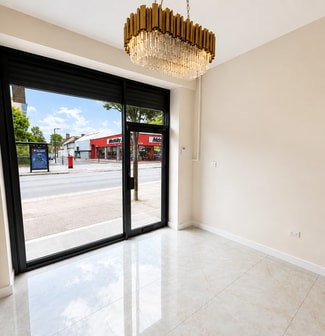 Plus de détails pour 534 Lea Bridge Rd, Londres - Commerce de détail à louer