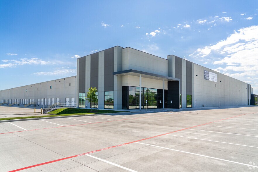 6464 Northdale St, Houston, TX for sale - Building Photo - Image 3 of 4