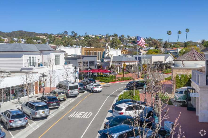 1026 Swarthmore Ave, Pacific Palisades, CA for lease - Primary Photo - Image 1 of 4