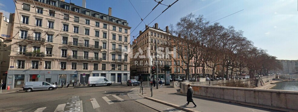 Retail in Lyon for lease - Building Photo - Image 3 of 3