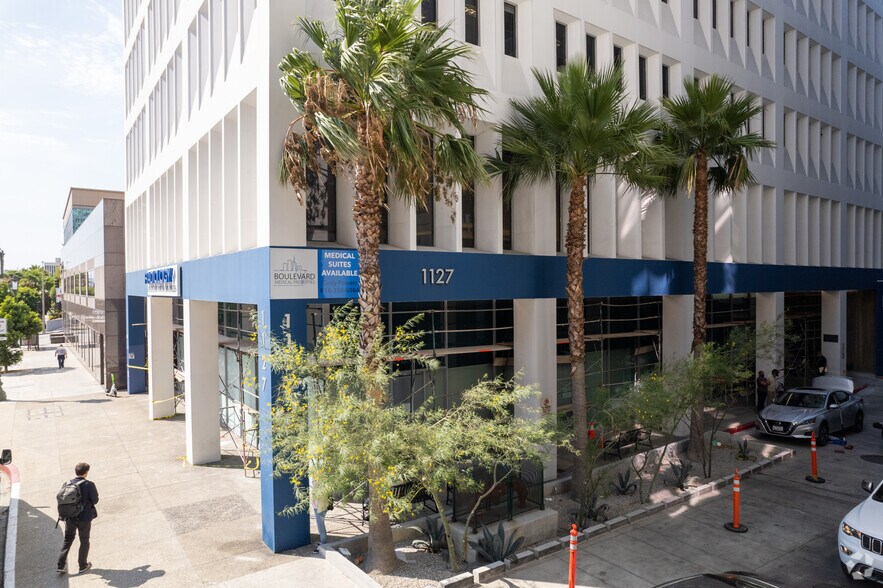 1127 Wilshire Blvd, Los Angeles, CA à louer - Photo du bâtiment - Image 1 de 12