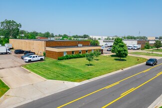 Plus de détails pour 2741 Elliott Dr, Troy, MI - Local d'activités à louer