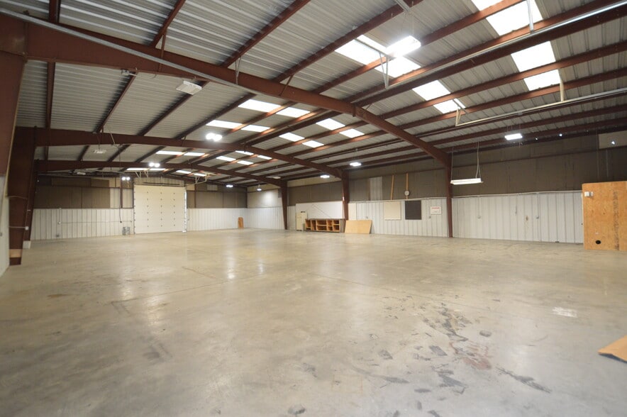 6220 Hackers Bend, Winston-Salem, NC for lease - Building Photo - Image 3 of 4