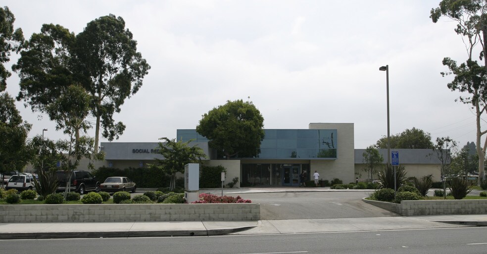22600 Crenshaw Blvd, Torrance, CA à vendre - Photo du bâtiment - Image 2 de 24