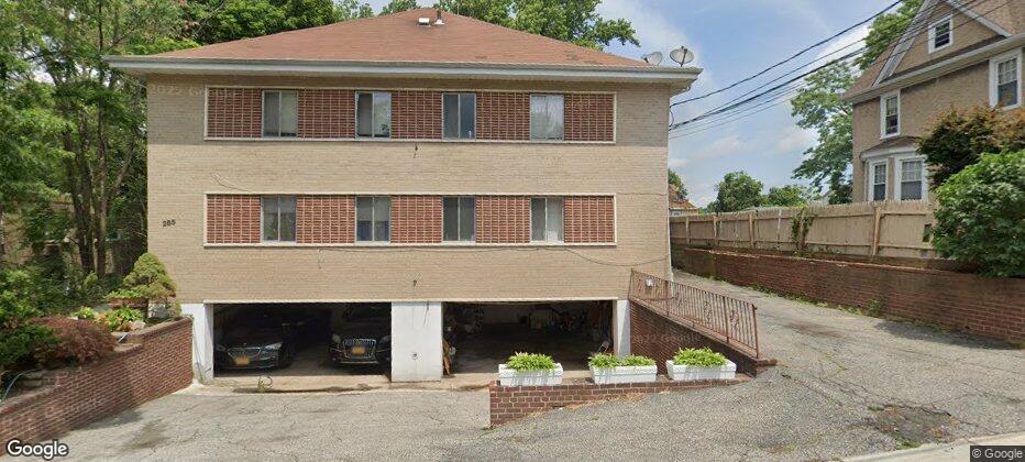 285 Battle Ave, White Plains, NY à vendre - Photo principale - Image 1 de 1