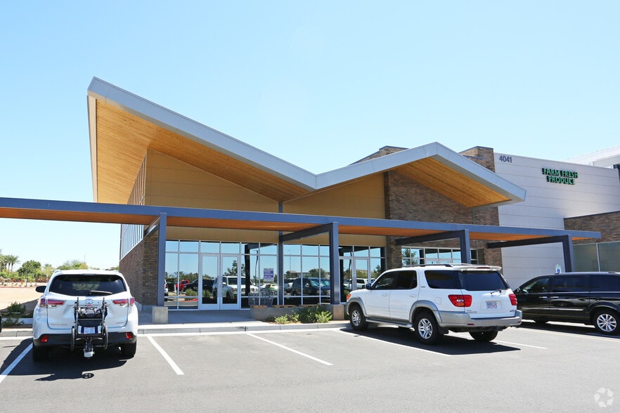 SE Ocotillo Rd & Gilbert Rd, Chandler, AZ for lease - Primary Photo - Image 1 of 11