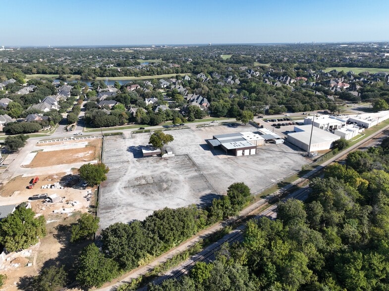 1809 John McCain Rd, Colleyville, TX à vendre - Photo du bâtiment - Image 3 de 27