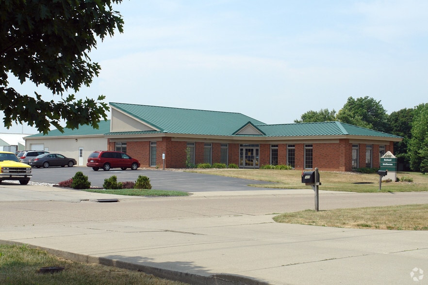 1424 N Royal Ave, Evansville, IN for lease - Building Photo - Image 1 of 5