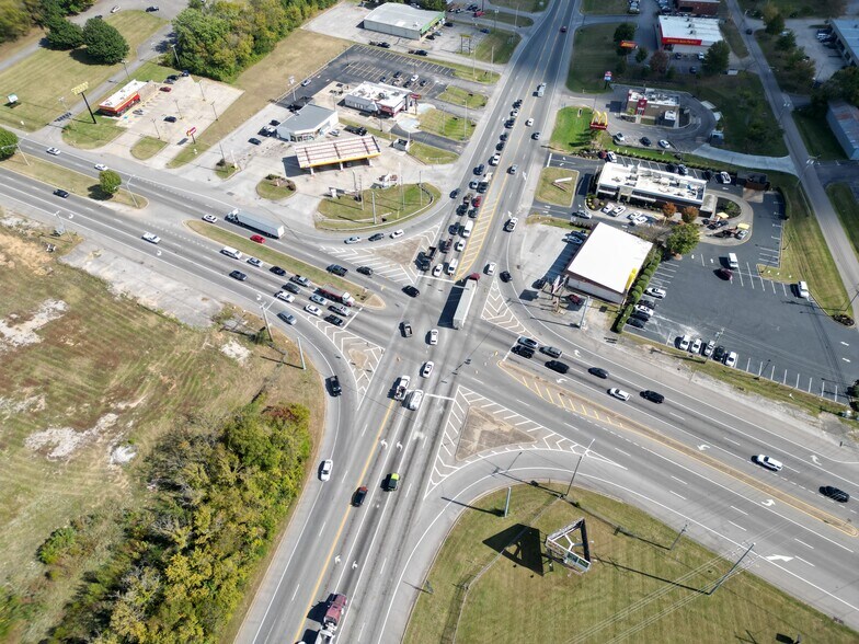 1101 Nashville Hwy, Columbia, TN à vendre - Photo du bâtiment - Image 1 de 6