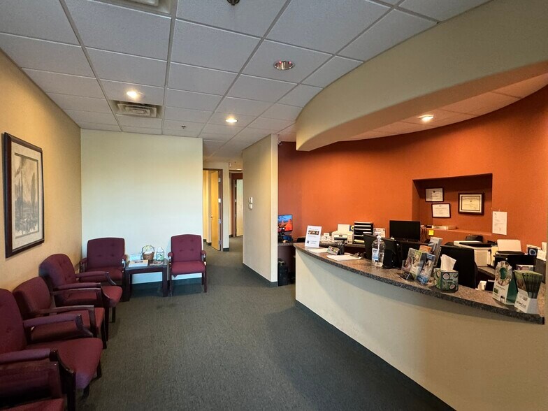 555 W Chandler Blvd, Chandler, AZ à louer - Photo intérieure - Image 3 de 11