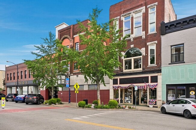 More details for 214 E Commercial St, Springfield, MO - Retail for Sale
