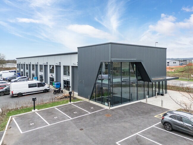 Plus de détails pour De Havilland Rd, Clyst Honiton - Industriel à louer