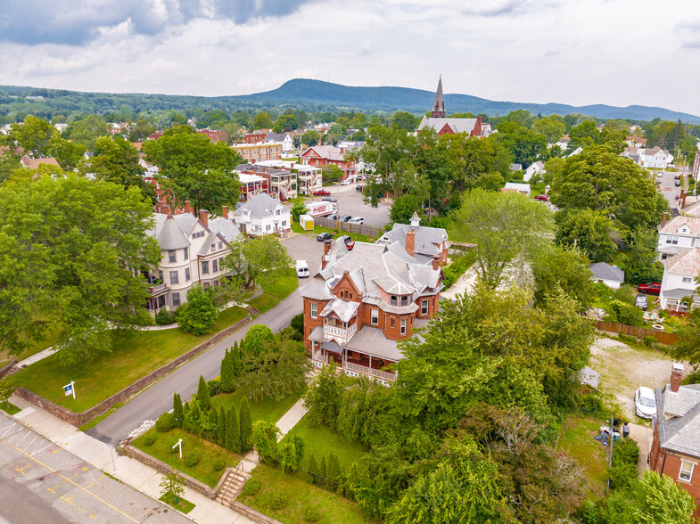 1109 Dwight St, Holyoke, MA for sale - Building Photo - Image 2 of 27