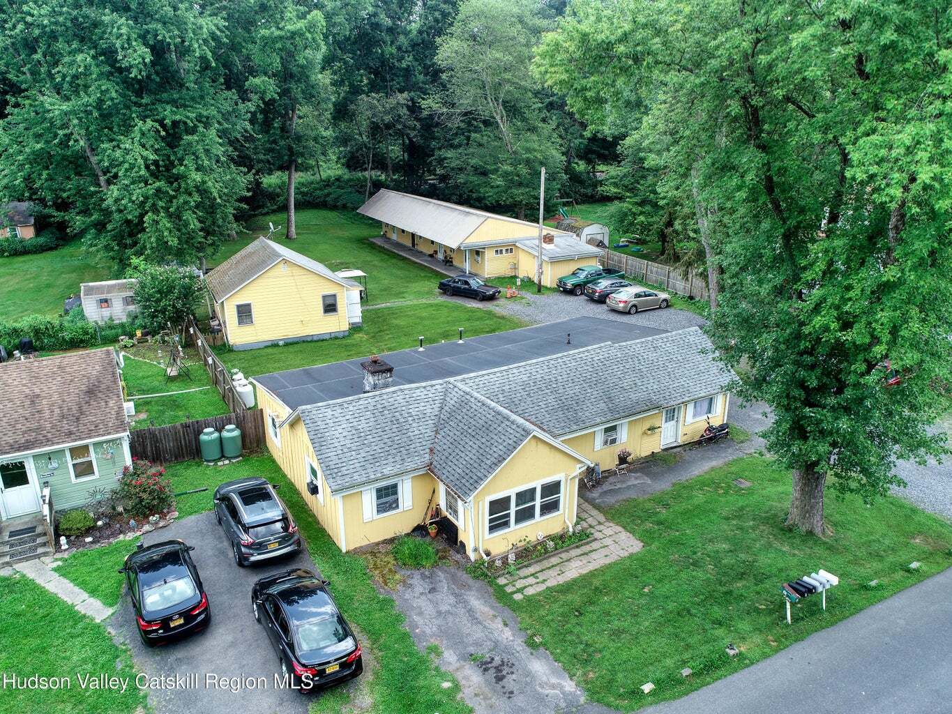 181 Glenerie Blvd, Saugerties, NY for sale Primary Photo- Image 1 of 30