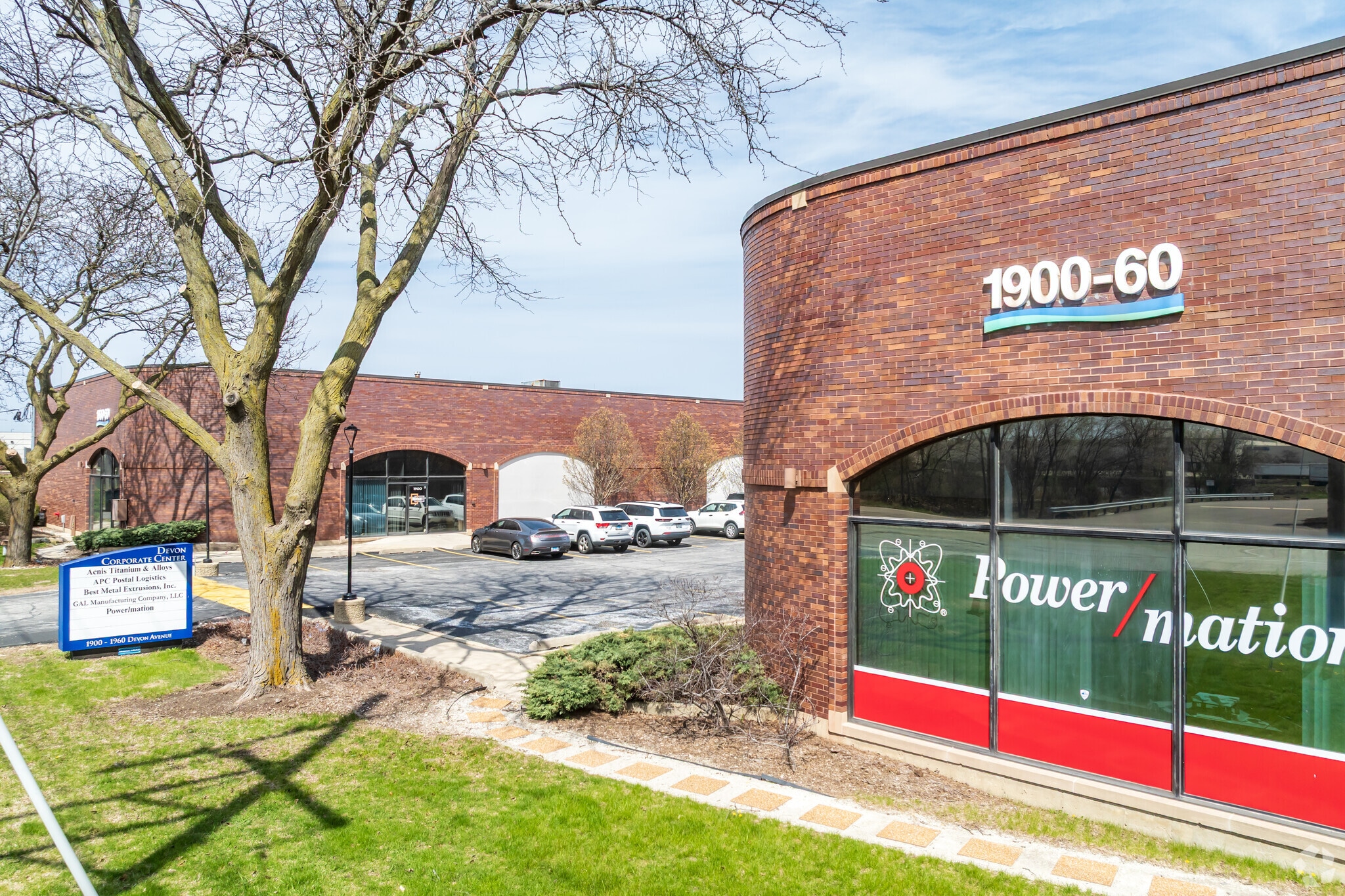 1900-1960 E Devon Ave, Elk Grove Village, IL for lease Building Photo- Image 1 of 8